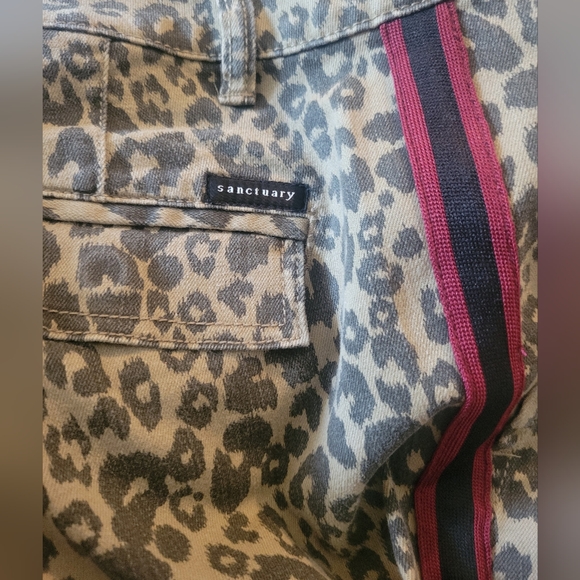 Jeans - Picture 5 of 6